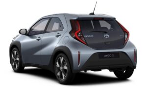 tył auta Toyota Aygo X comfort