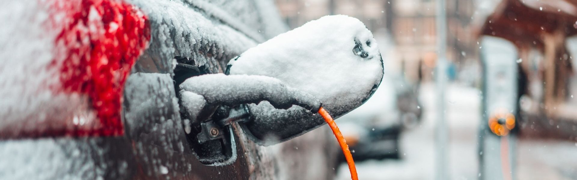 Samochód elektryczny zimą – jak dbać, by przedłużyć zasięg?